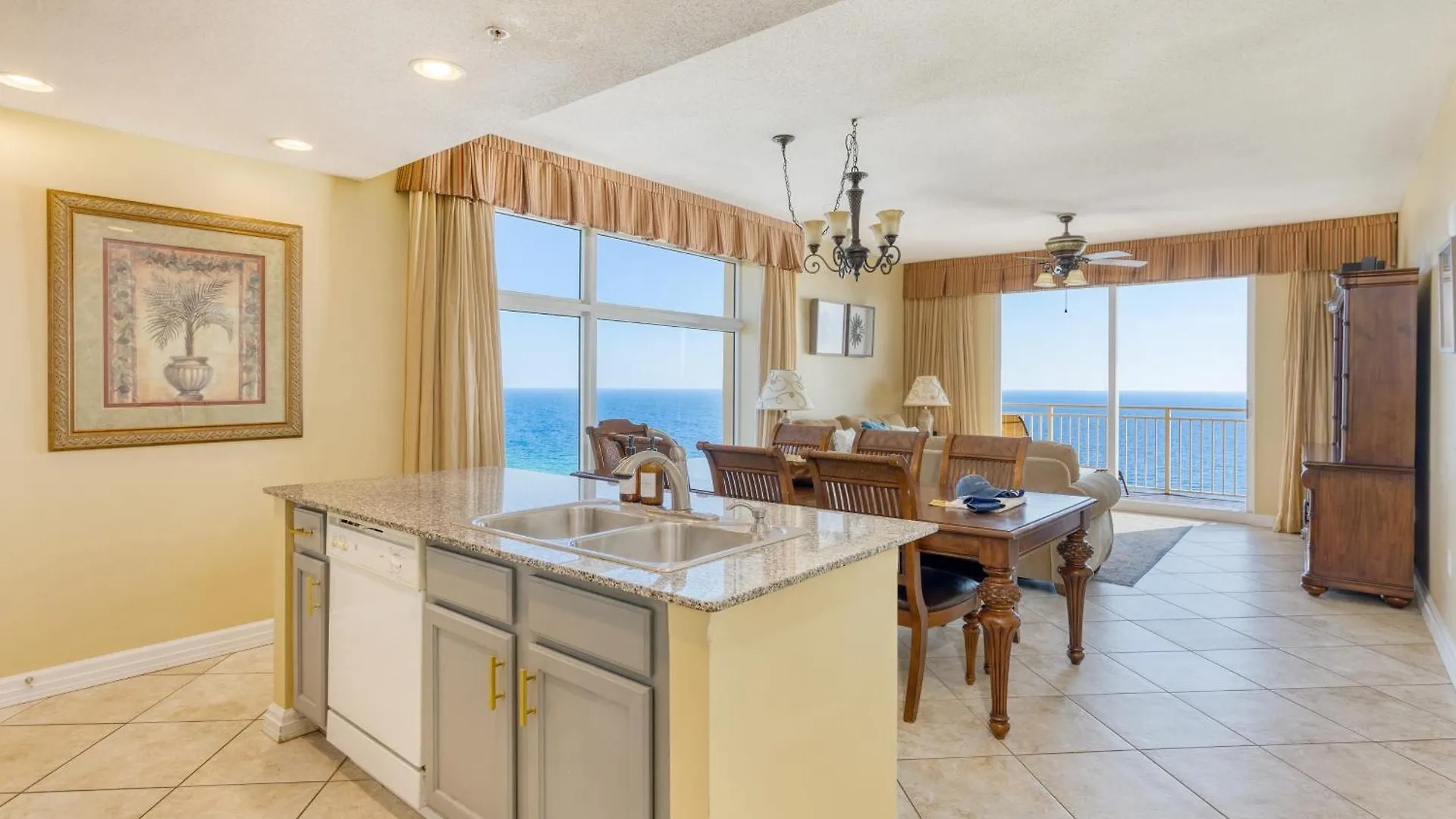 Sunscape By Avantstay Beachfront Sweeping Views Panama City Beach 0*,