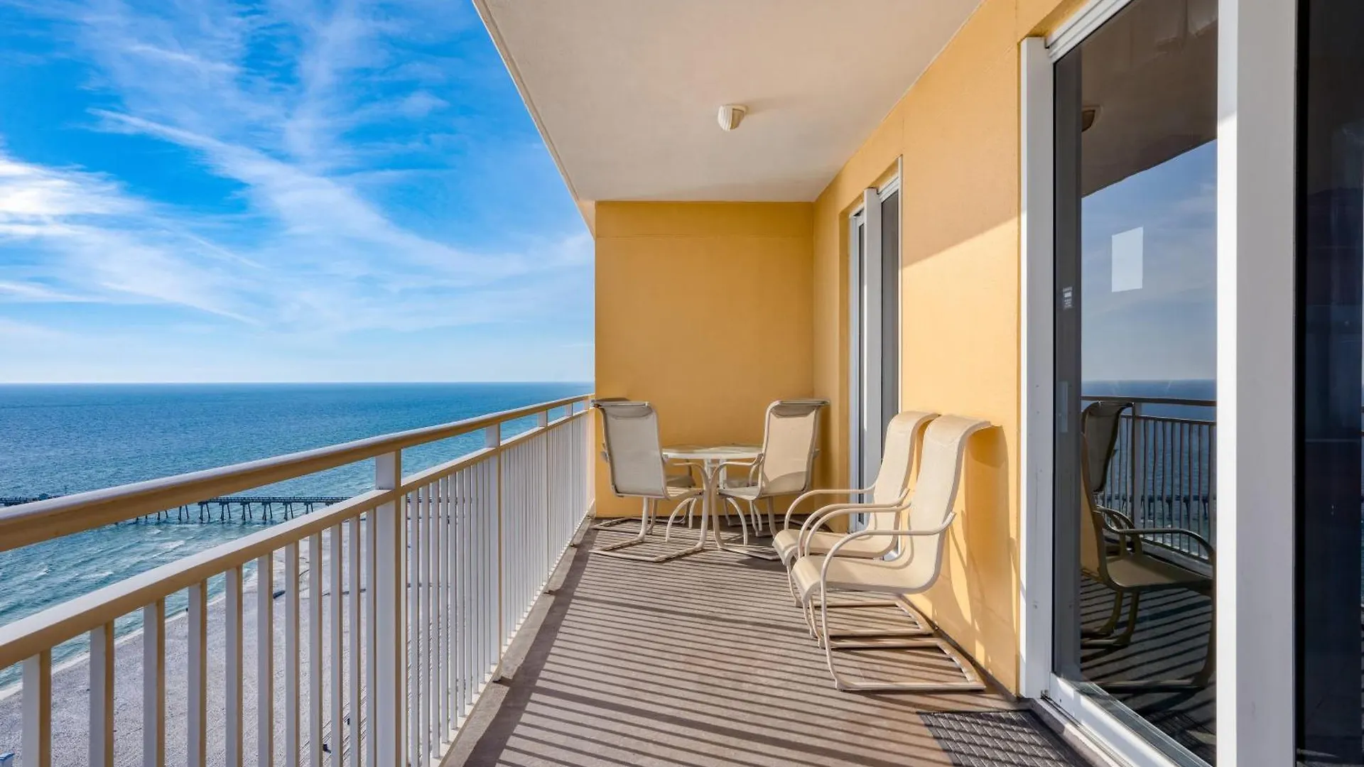 Sunscape By Avantstay Beachfront Sweeping Views Panama City Beach Holiday home